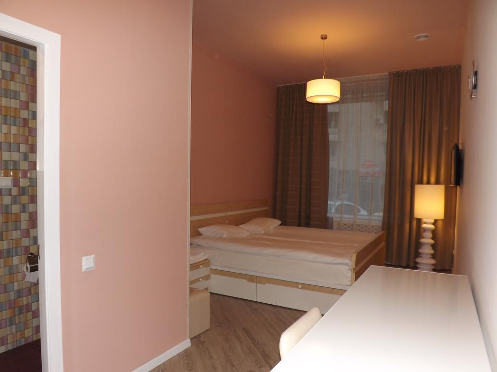 Holiday Hotel & Hostel 예레반 외부 사진