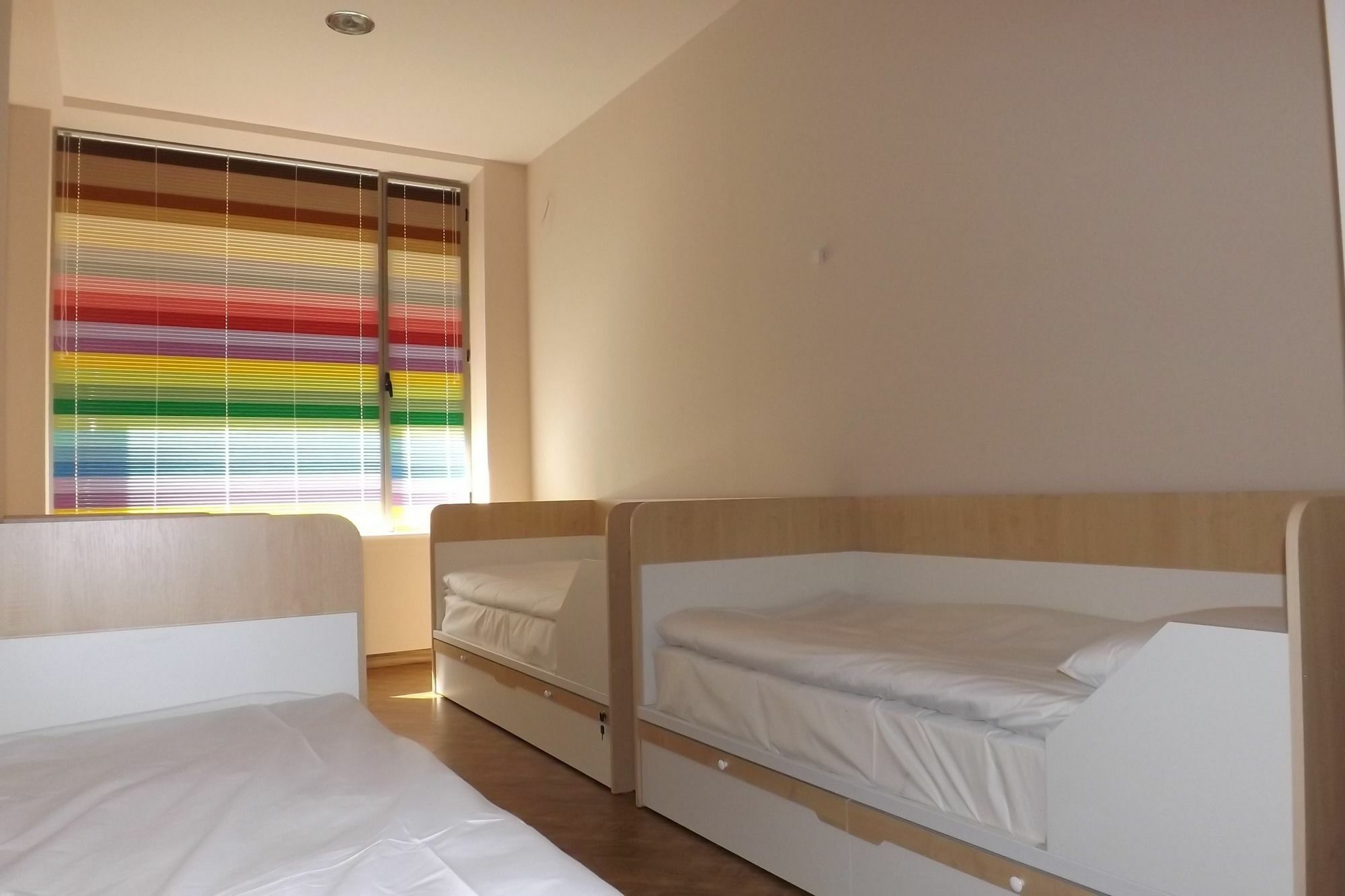 Holiday Hotel & Hostel 예레반 외부 사진